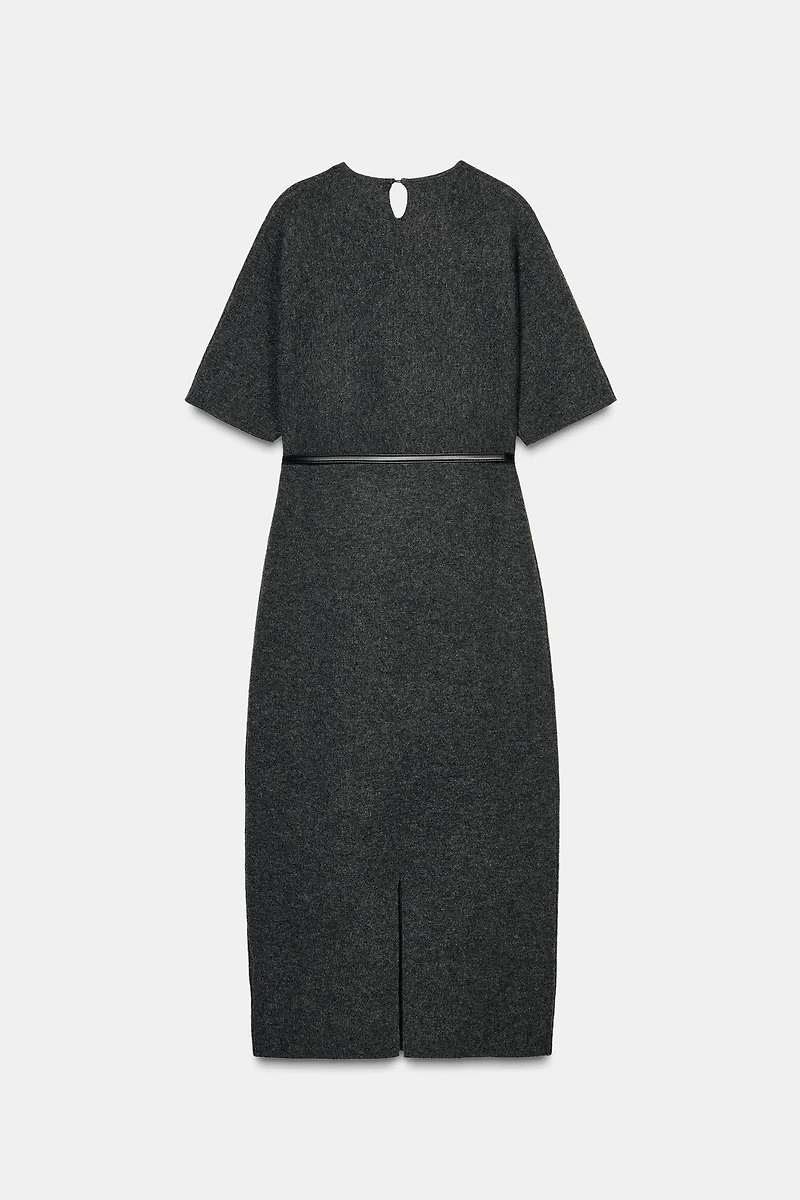 ROBE MI-LONGUE AVEC CEINTURE