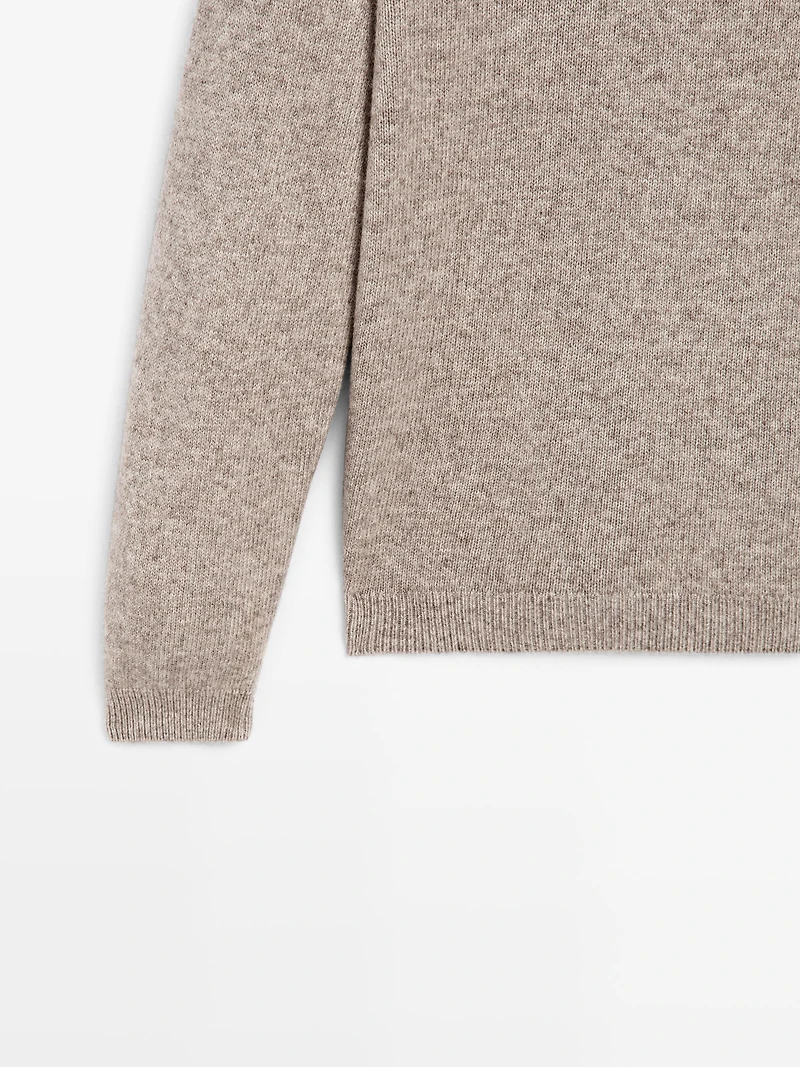 Pull à col rond en maille de laine mélangée