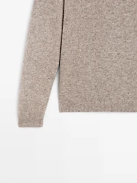 Pull à col rond en maille de laine mélangée