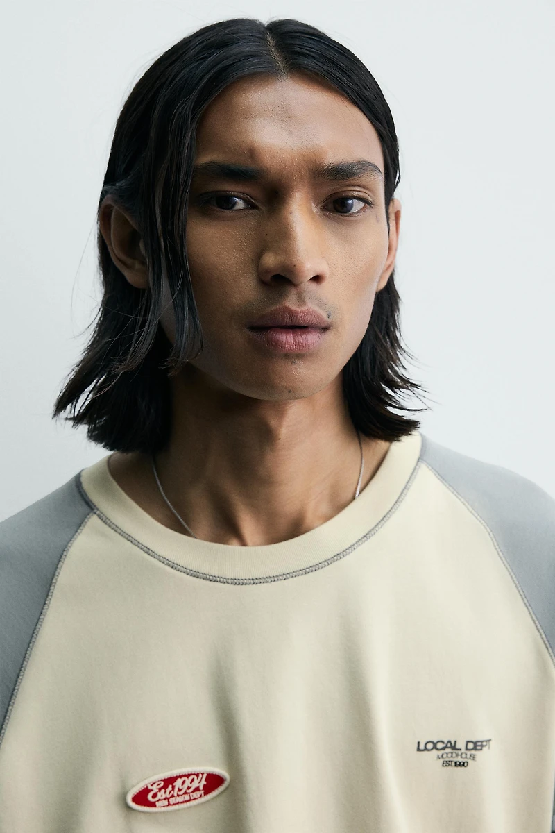 COLOR BLOCK PATCH T-SHIRT