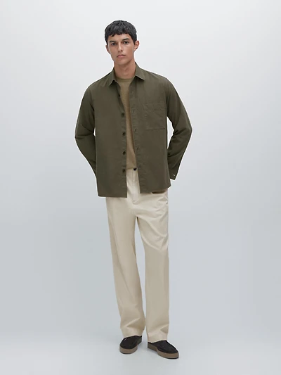 100% cotton shirt with pocket detail
