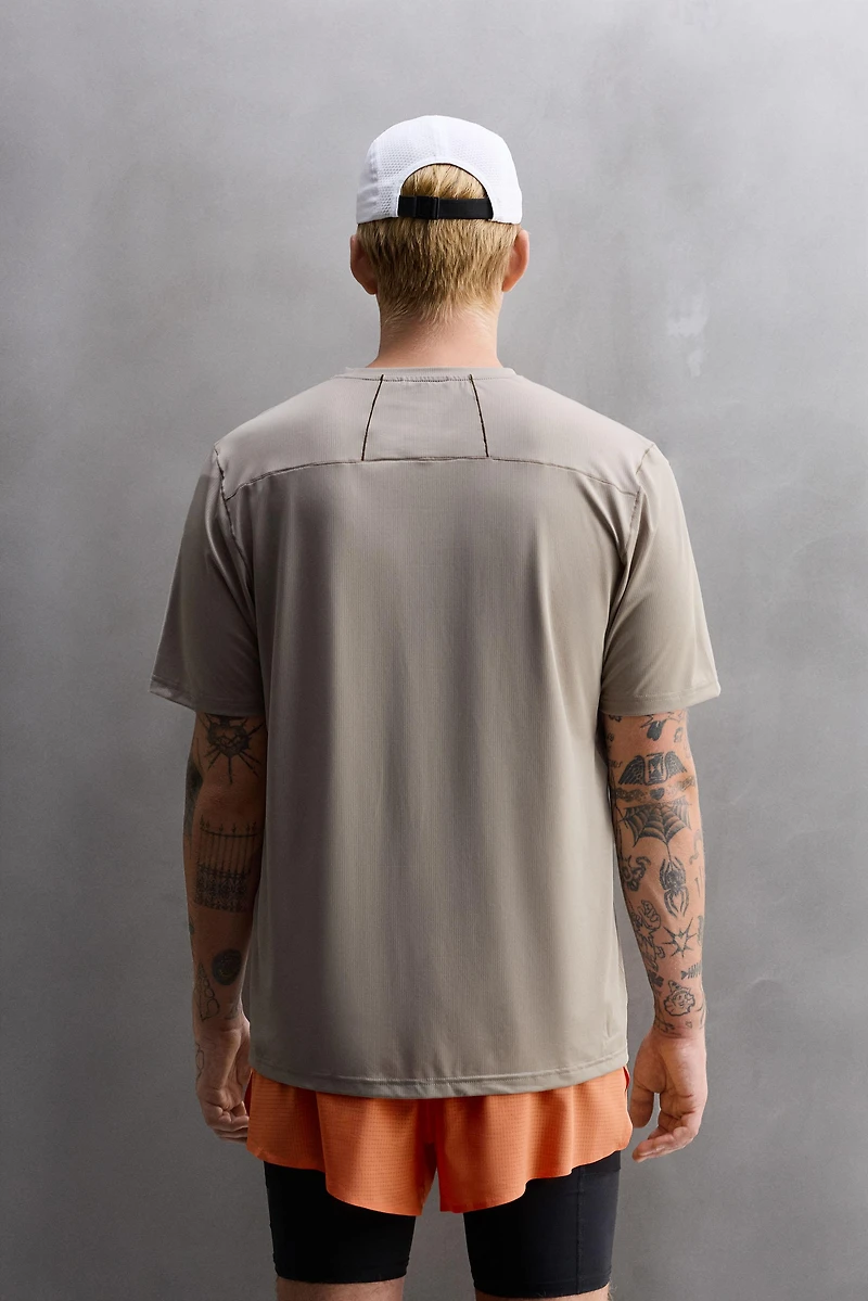 T-SHIRT TECHNIQUE À IMPRIMÉ GRAPHIQUE