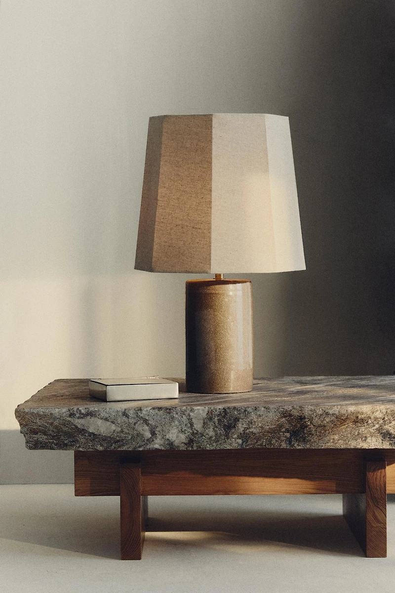 STONEWARE TABLE LAMP