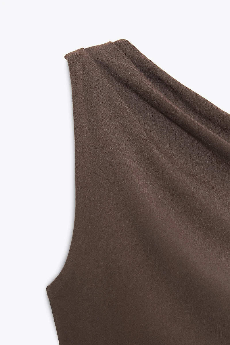 ASYMMETRIC TEXTURED TOP