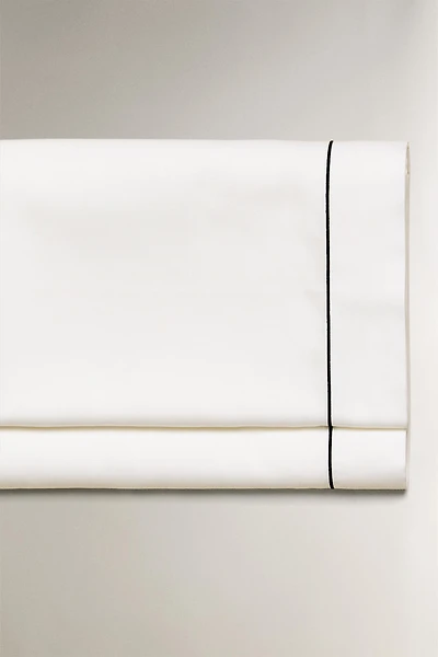 SATEEN FLAT SHEET WITH EMBROIDERED EDGE