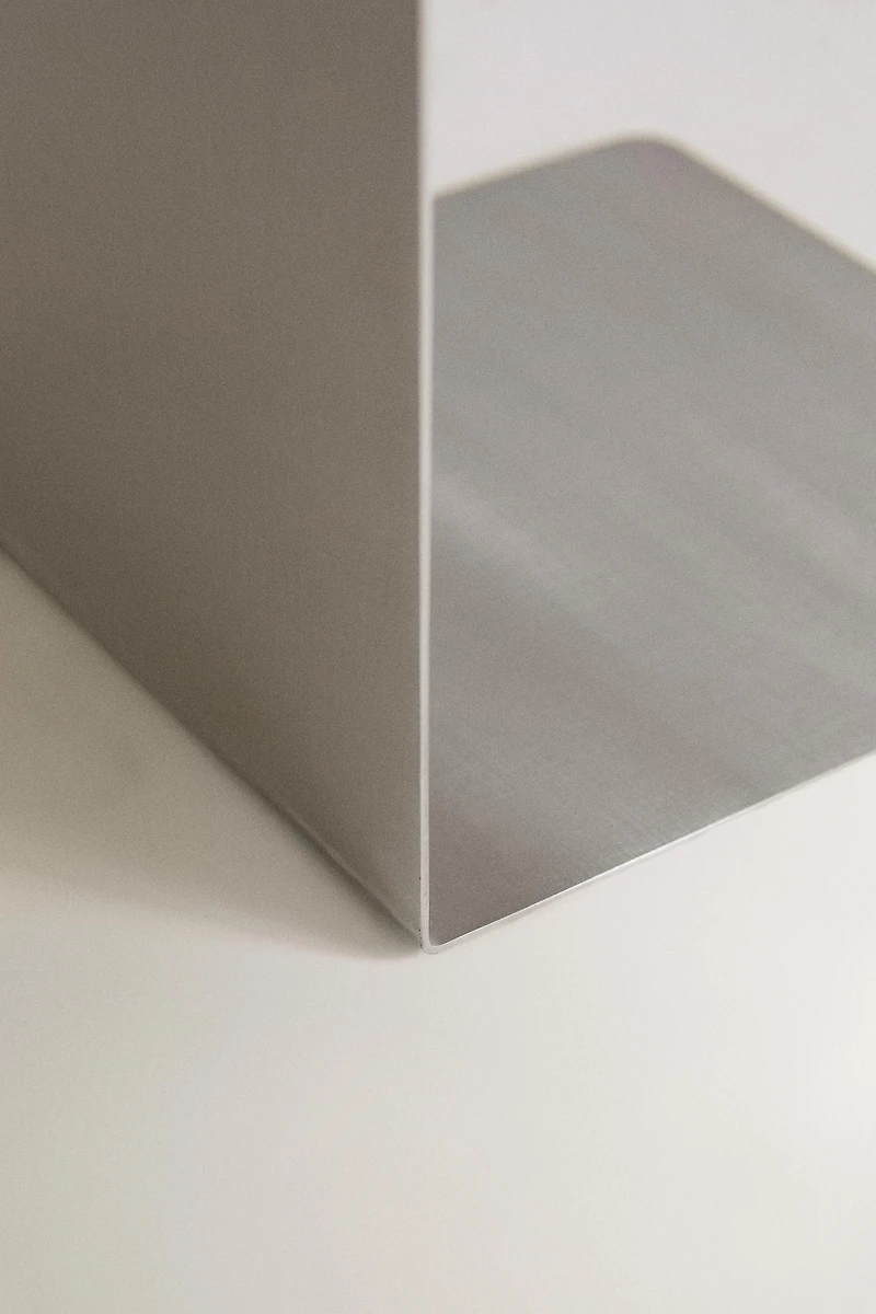 METAL BOOKEND