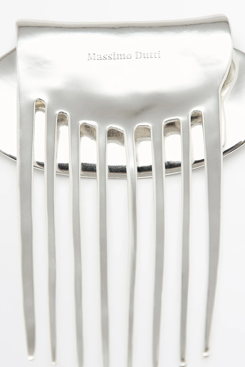 Metal comb