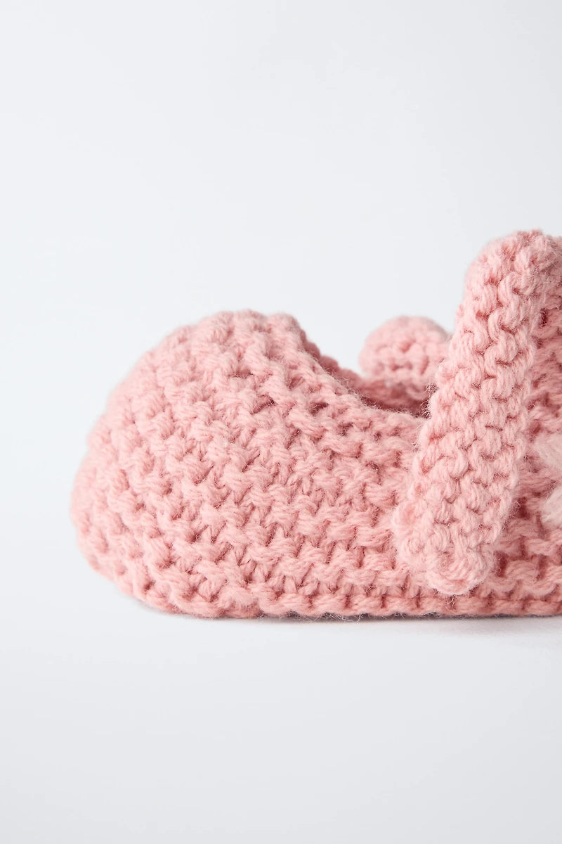 TIED BOOTIES