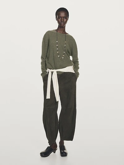 Crew neck cashmere sweater