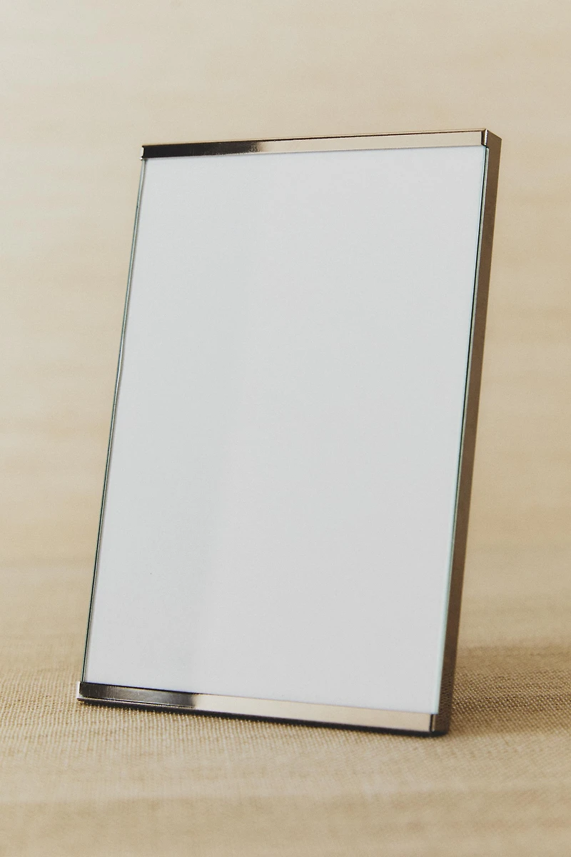 SILVER METAL PICTURE FRAME