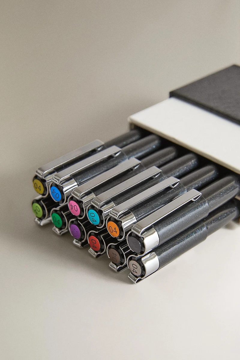 FINE-TIP MARKER PACK (PACK OF 12)