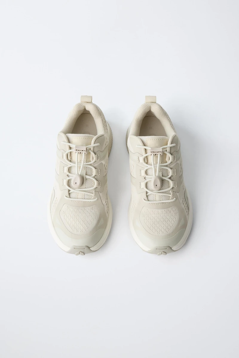 MESH SNEAKERS