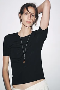 SHORT SLEEVE KNIT TOP