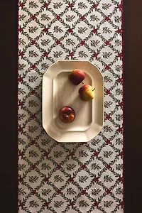 DIAMOND JACQUARD CHRISTMAS TABLE RUNNER