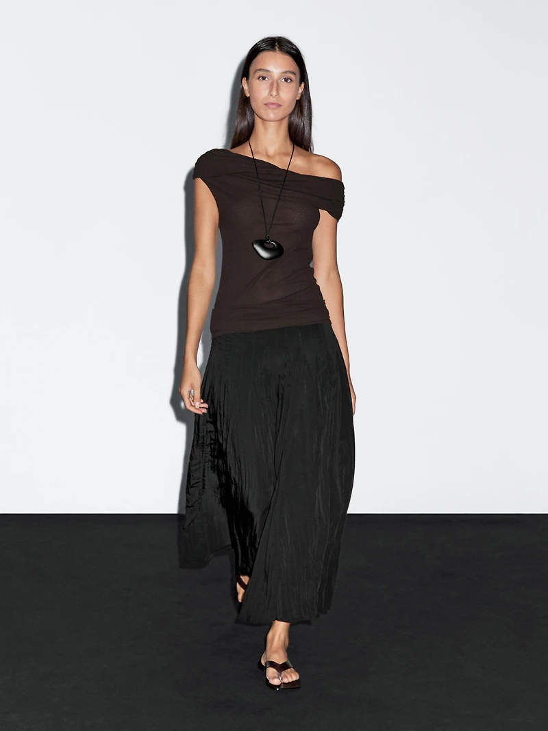 Top à col asymétrique 100 % coton