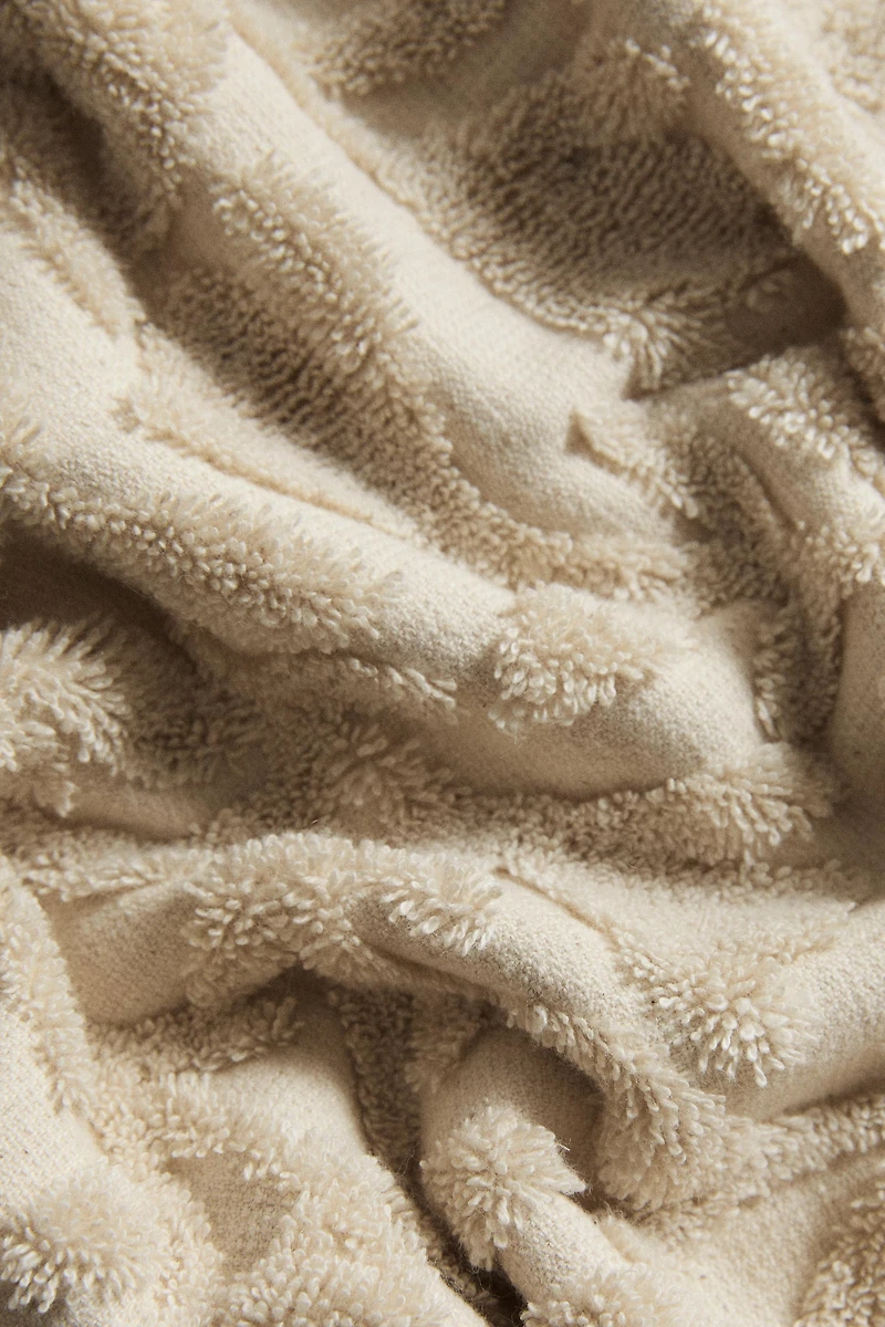 EMBROIDERED BORDER BATH TOWEL