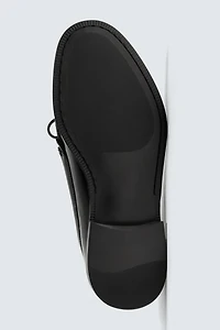 LEATHER BOW LOAFERS