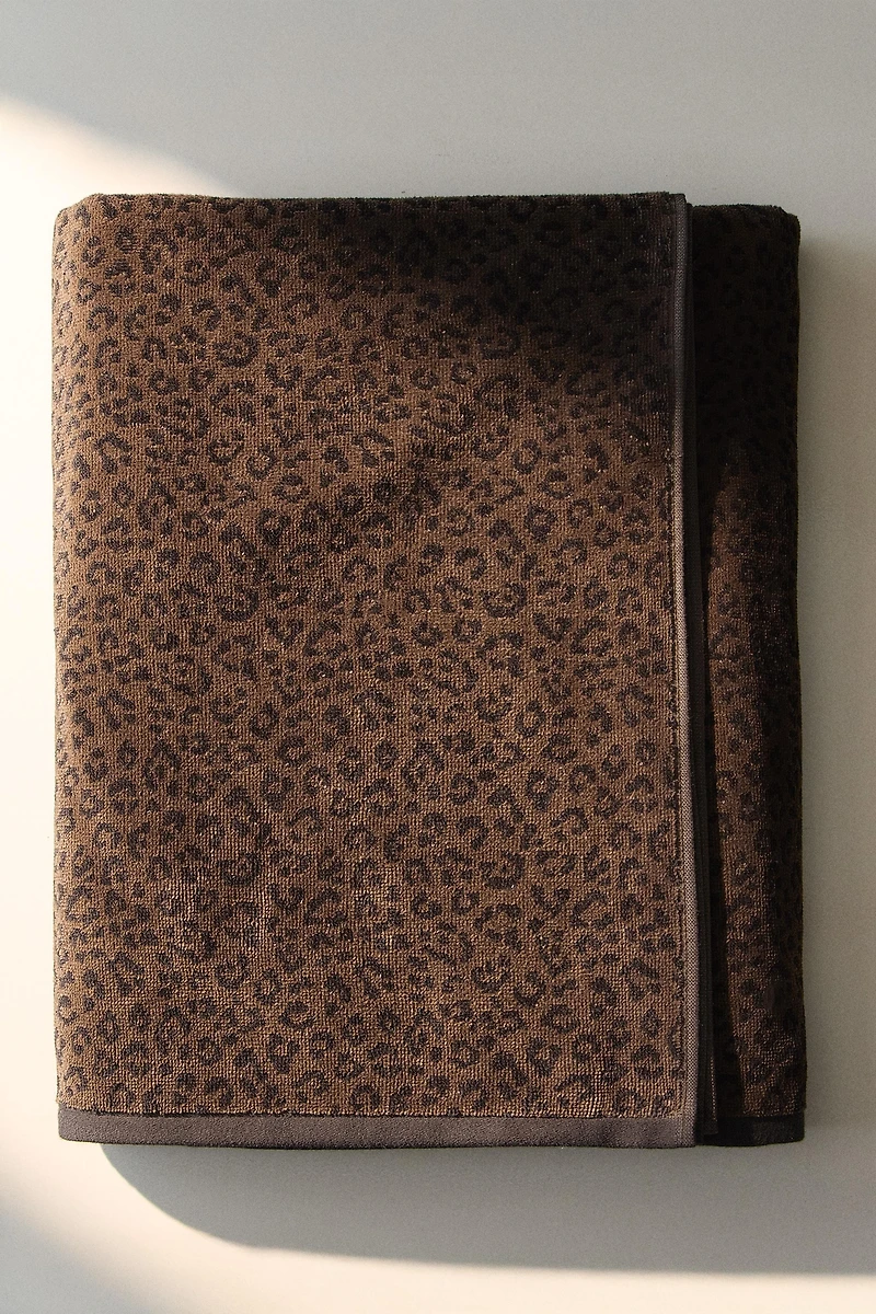 ANIMAL PRINT VELOUR BEACH TOWEL