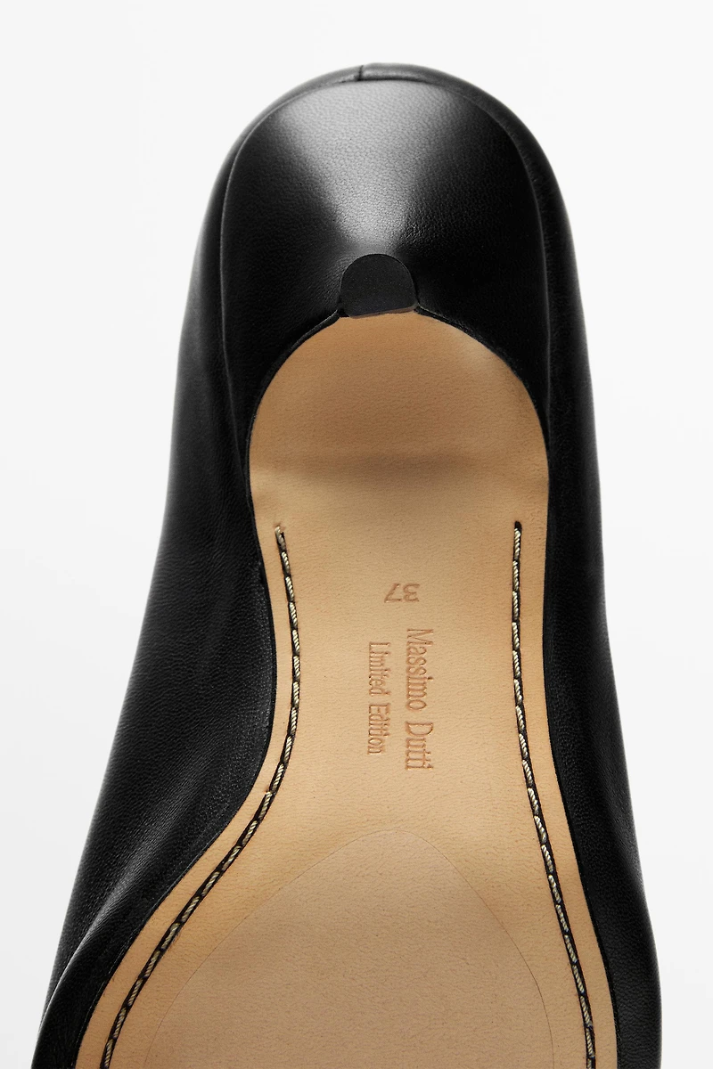 Soft heel shoe