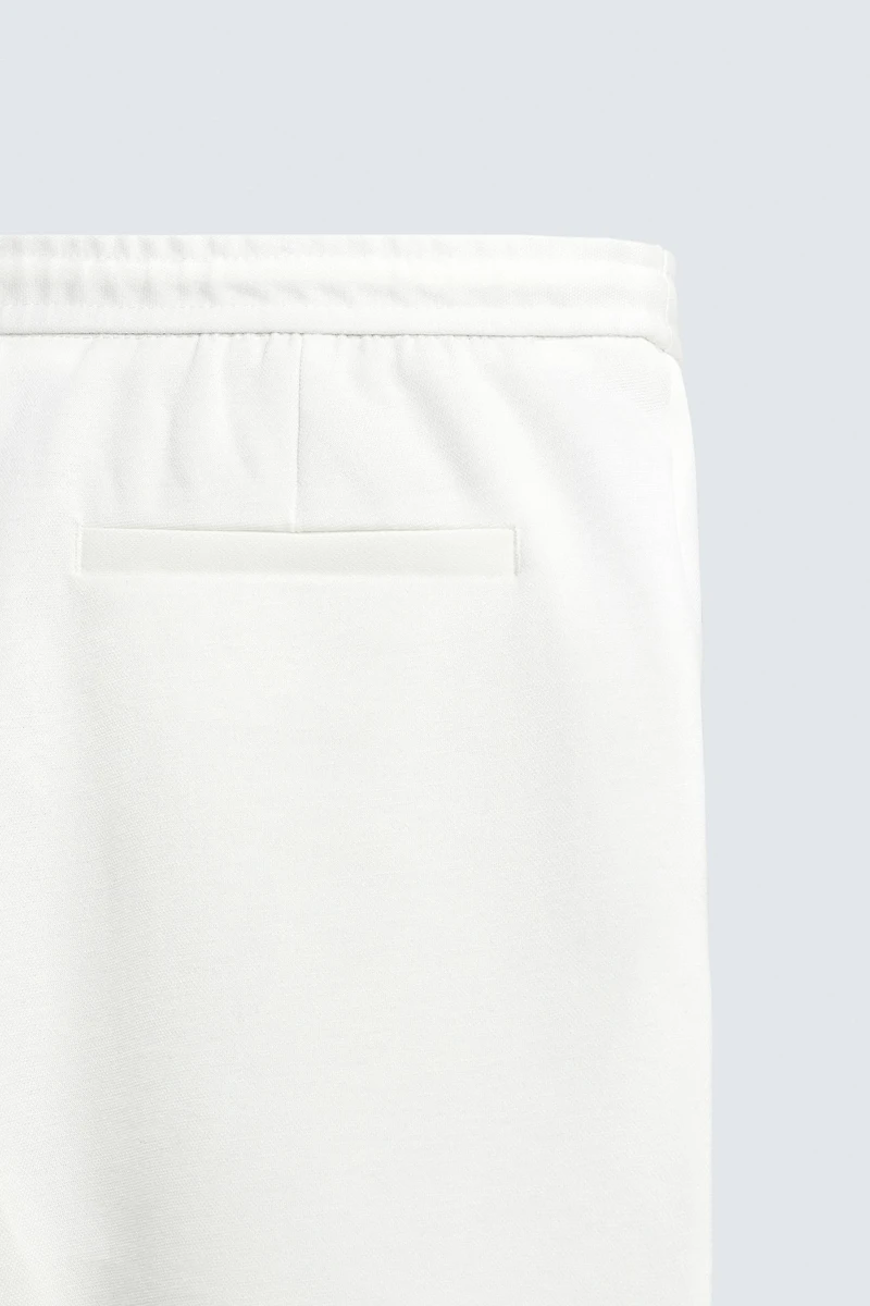 SHORT REGULAR FIT CONFORT