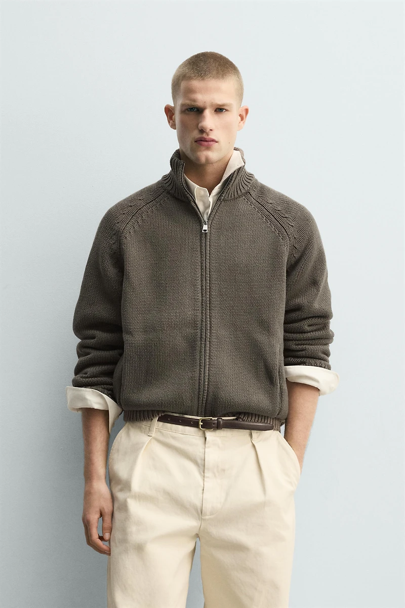 GILET EN MAILLE EFFET DÉLAVÉ