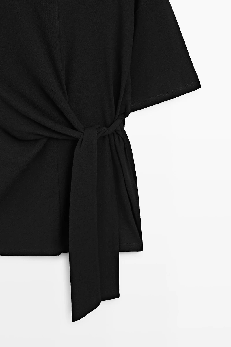 Short sleeve T-shirt with tie detail