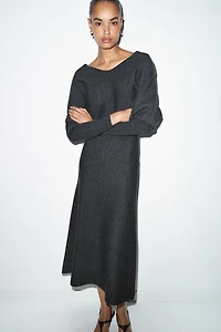 V-NECK KNIT MIDI DRESS