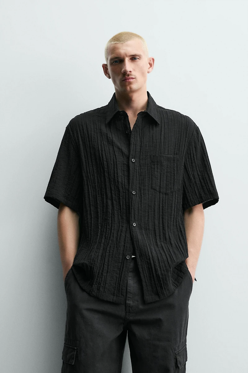 FLUID TEXTURED RELIEF SHIRT