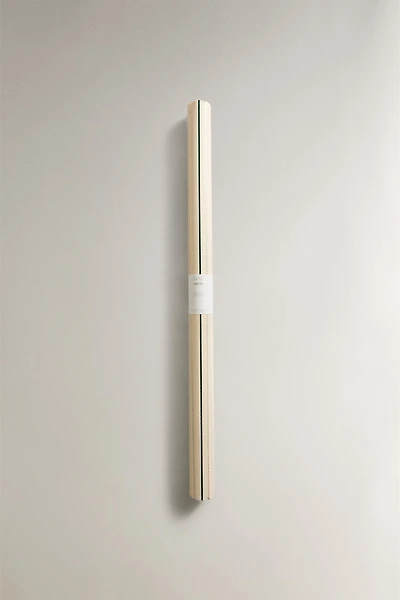 CHRISTMAS ALTERNATING STRIPED WRAPPING PAPER