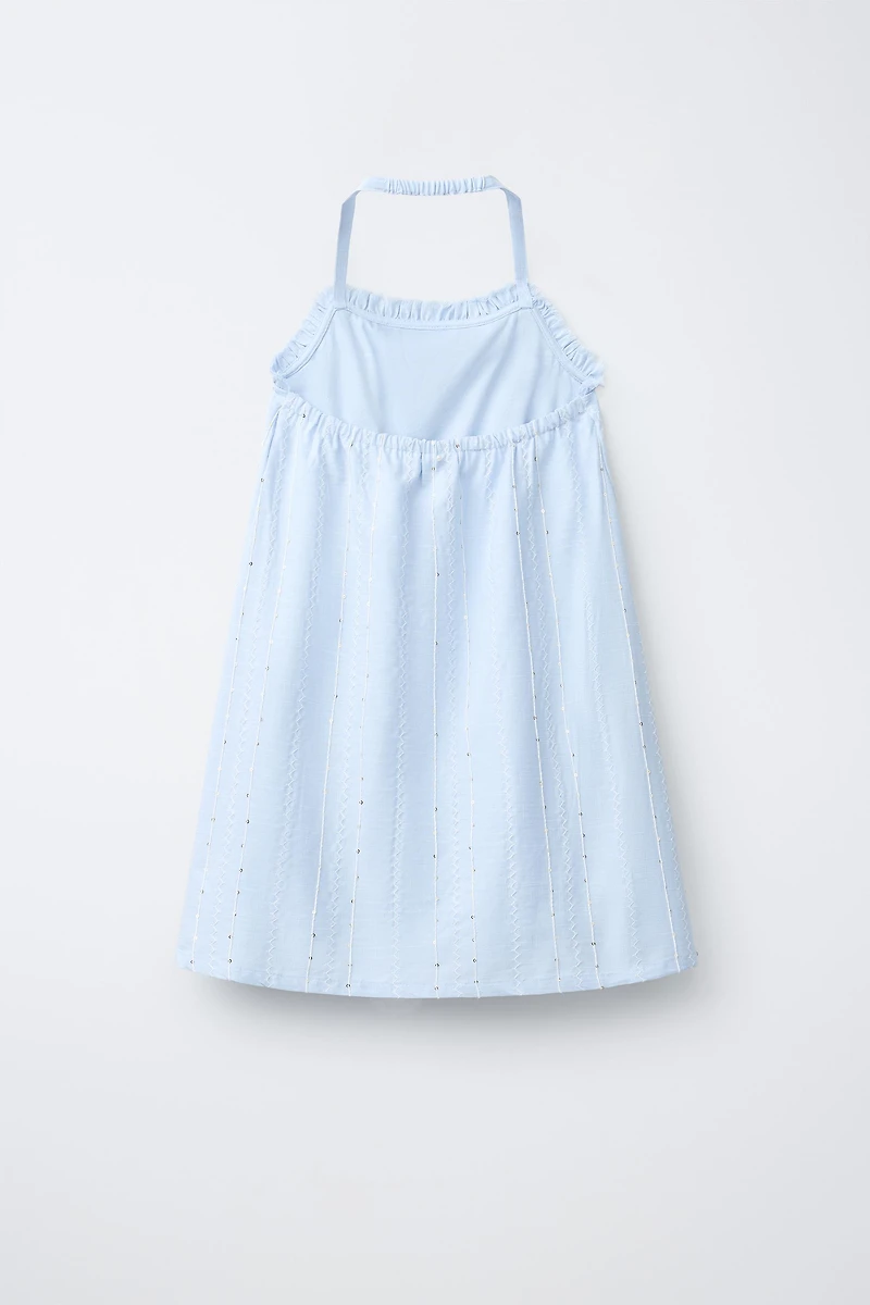 ROBE BRODÉE À PAILLETTES