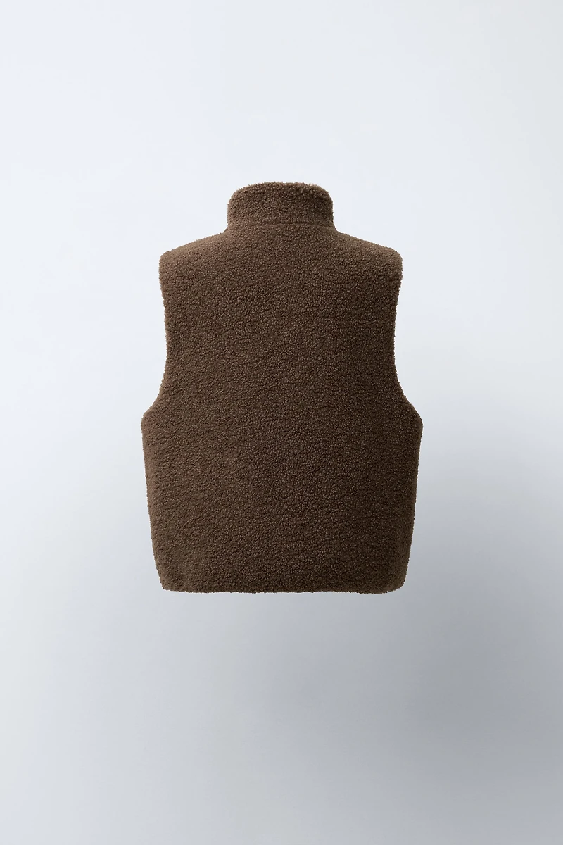 REVERSIBLE FLEECE VEST
