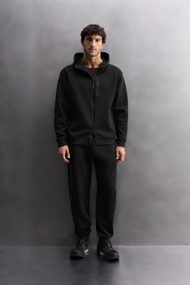 TECHNICAL ZIP PANTS