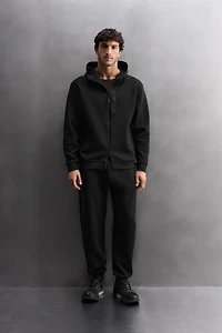 TECHNICAL ZIP PANTS