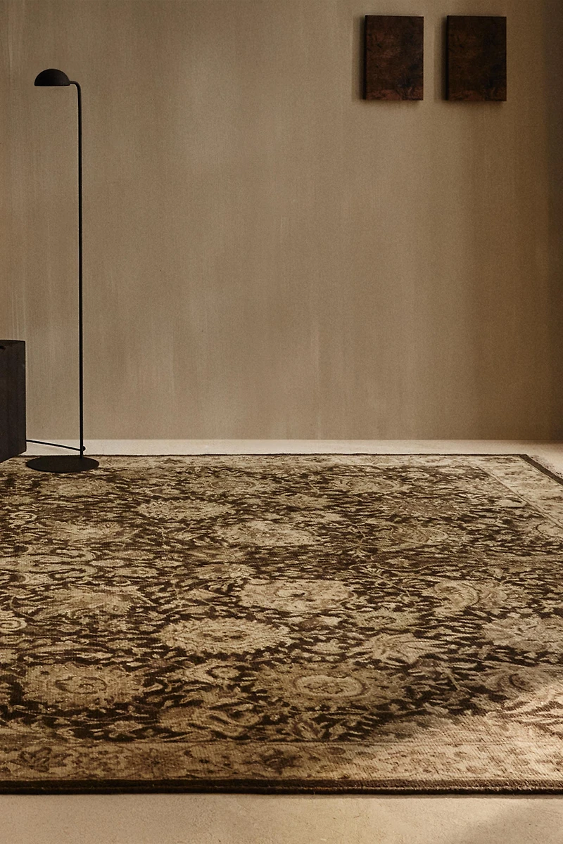 FLORAL WOOL BLEND AREA RUG