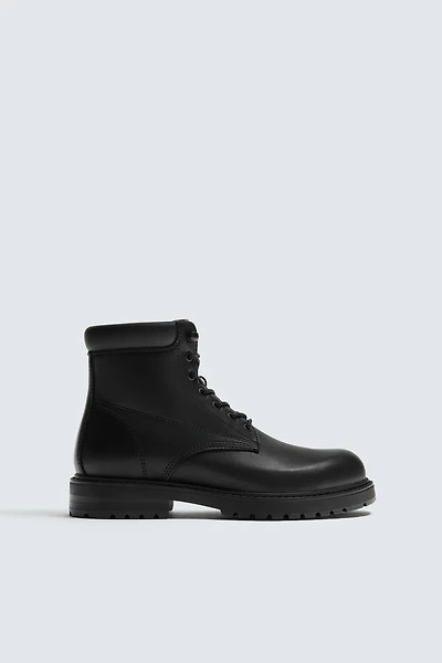CHUNKY LACED BOOTS