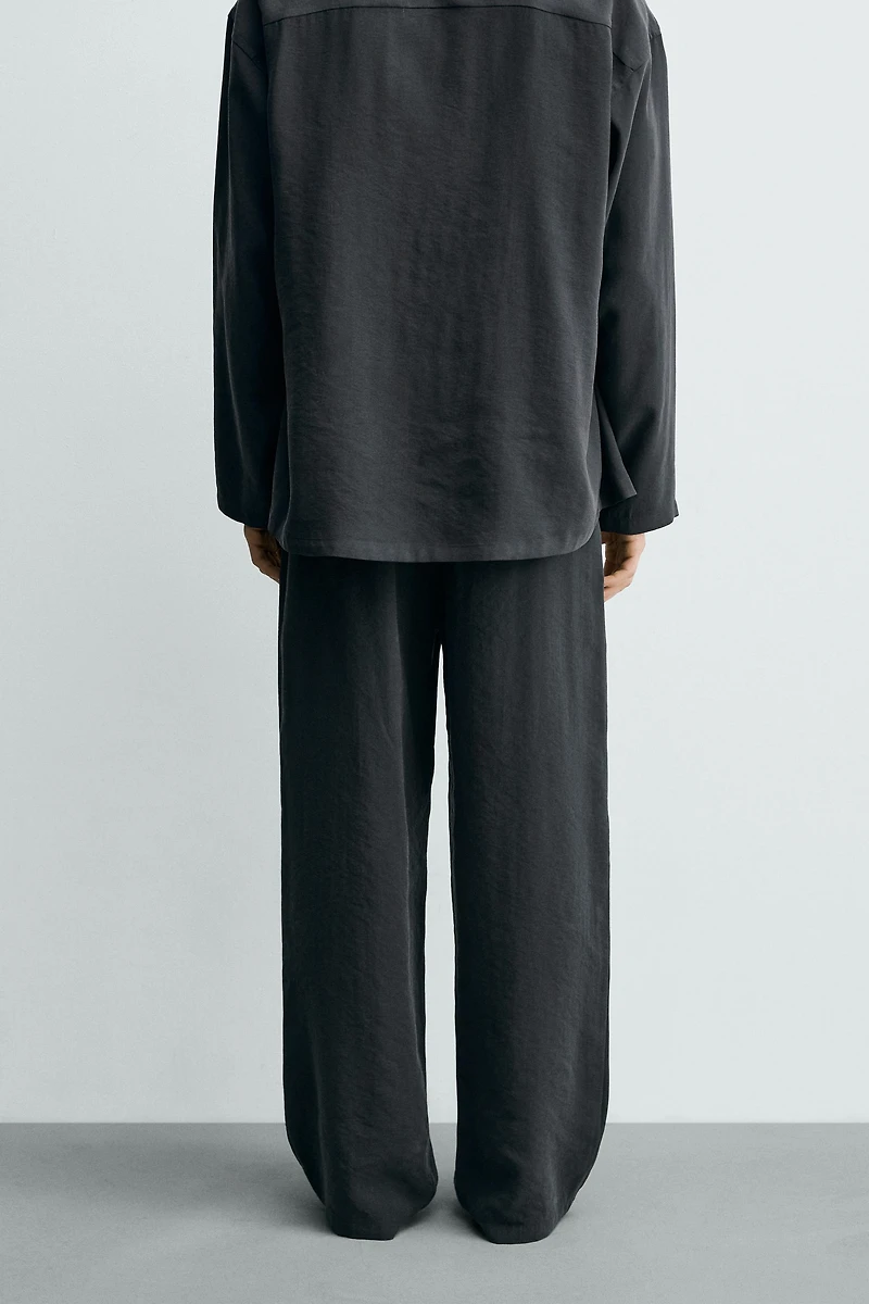 FLOWY RELAXED FIT PANTS