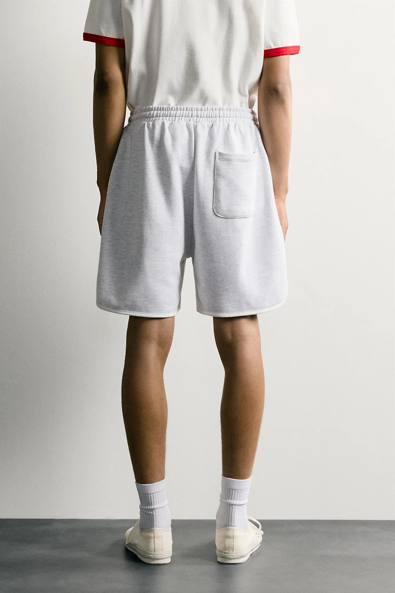 EMBROIDERED PATCH SWEATSHORTS