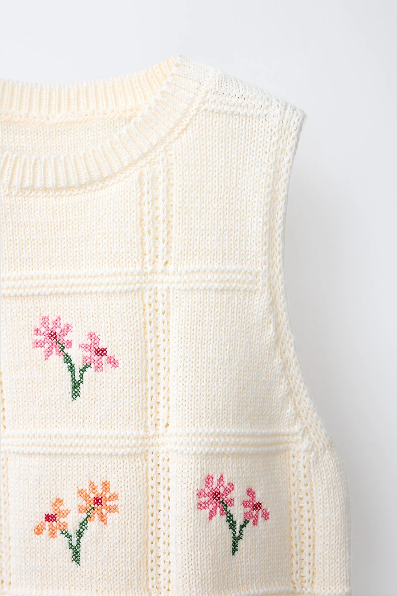 EMBROIDERED KNIT VEST