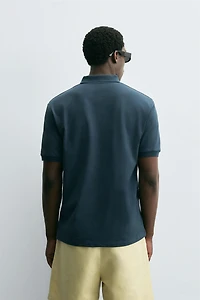 POLO STRUCTURÉ EN PIQUÉ