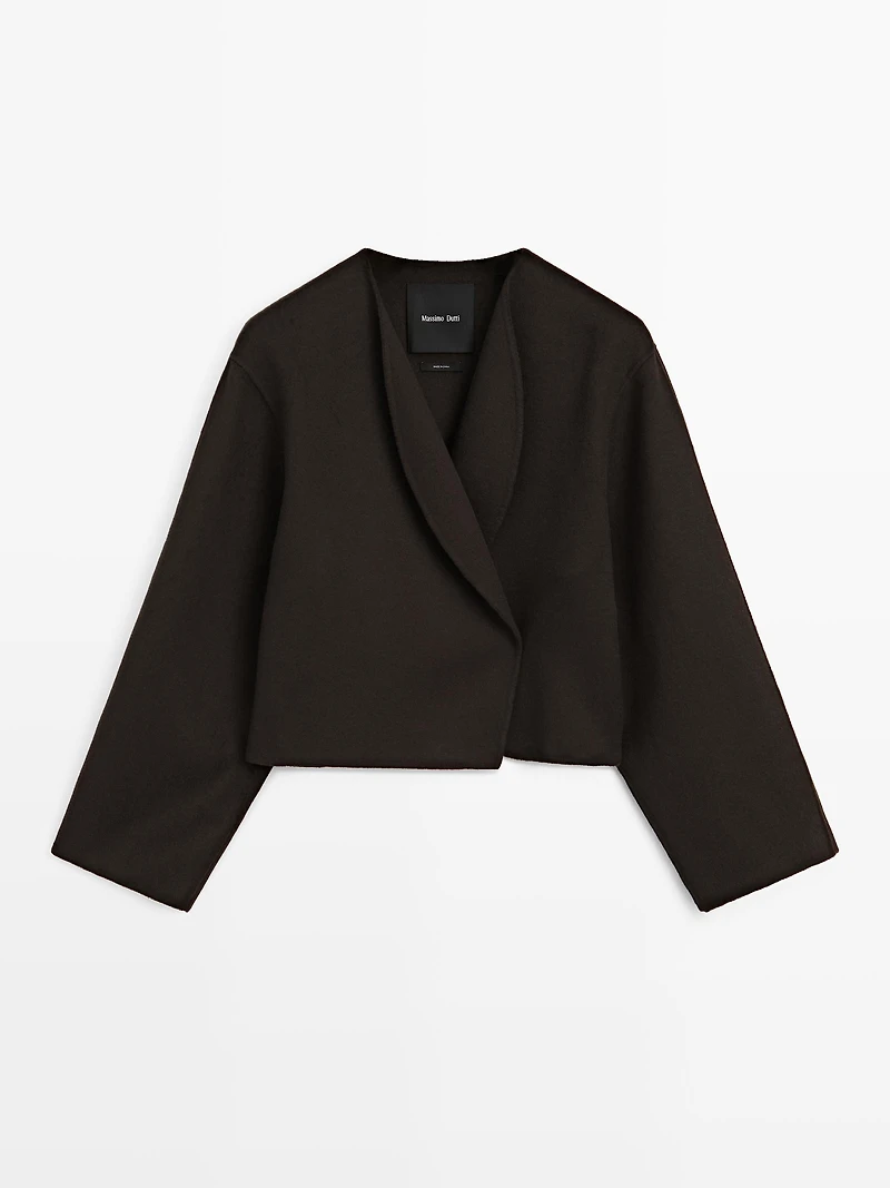 Short coat with rounded lapels