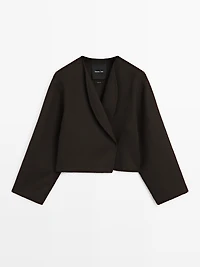 Short coat with rounded lapels