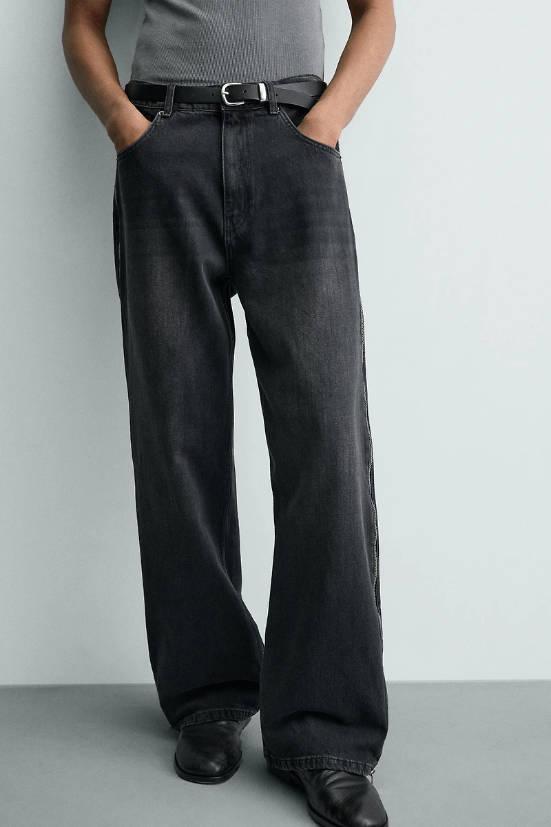 FLARE FIT ZIPPER JEANS