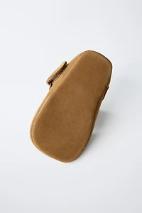LEATHER T-BAR SHOES