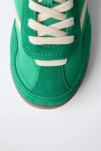 CONTRASTING SNEAKERS