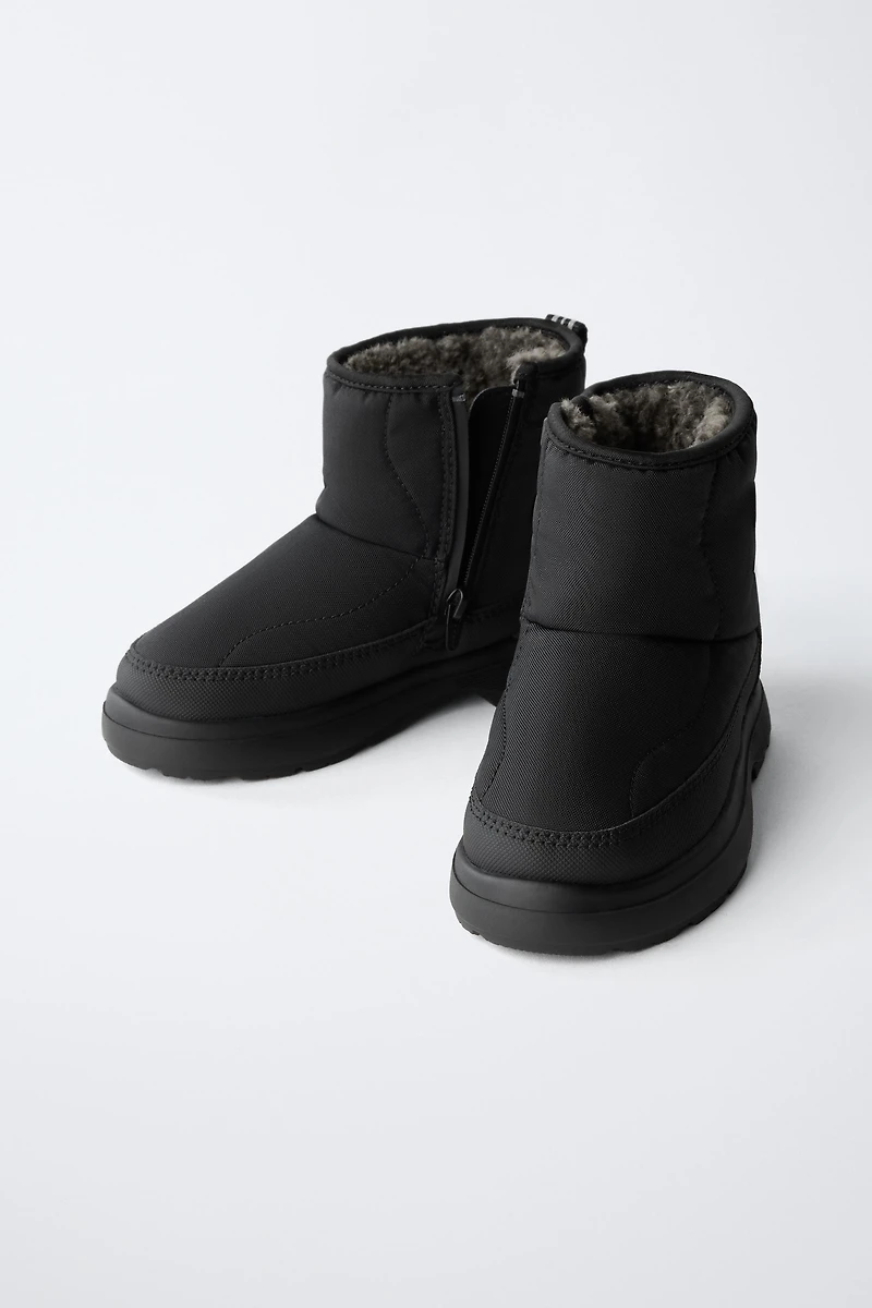 WATER REPELLENT NYLON BOOTS