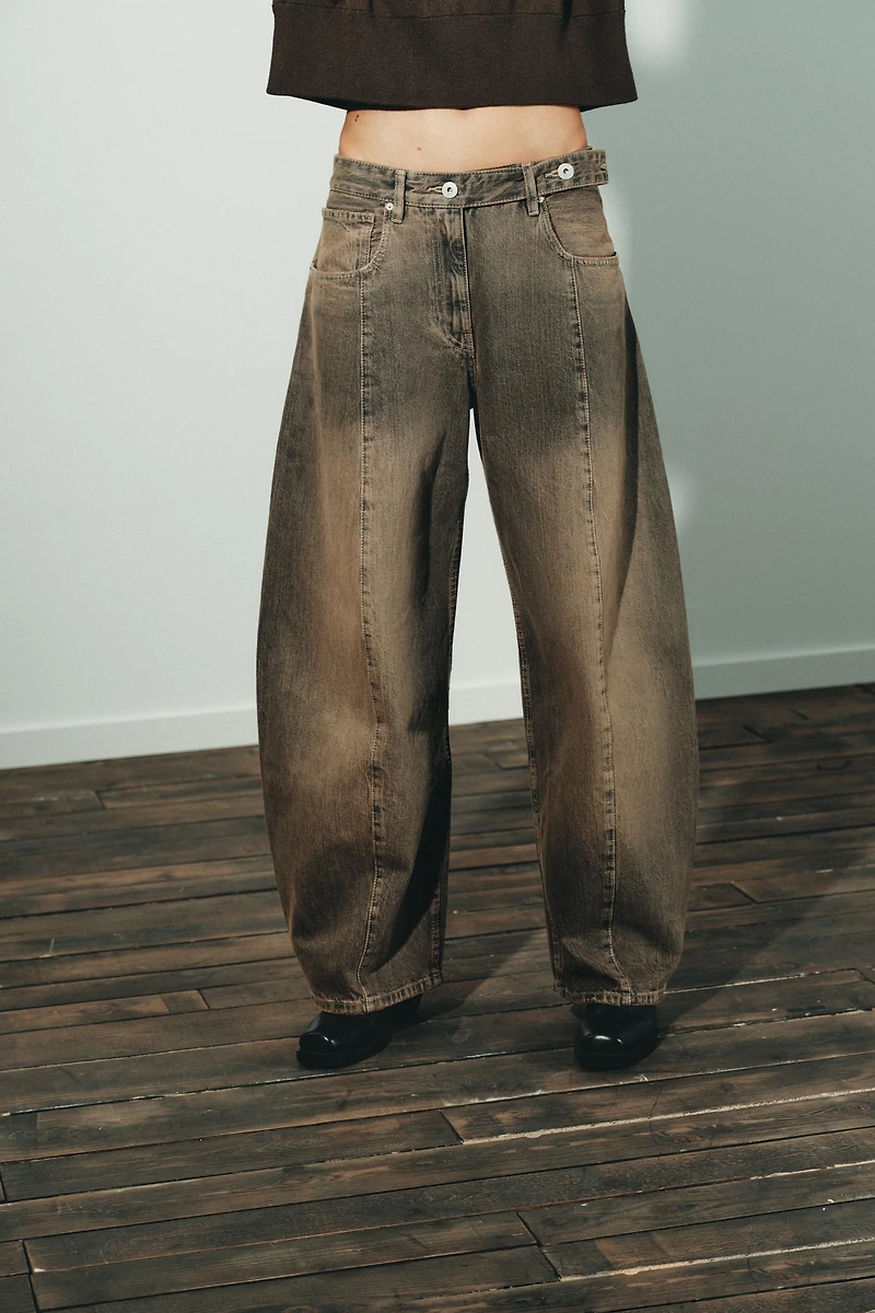 TRF OVERSIZE HIGH WAISTED JEANS