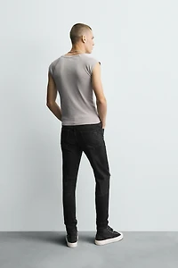 RIPPED SKINNY FIT JEANS