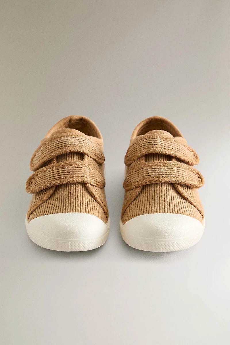 CHILDREN'S FABRIC STRAP SNEAKERS