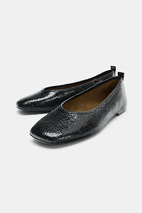 CRACKLED EFFECT BALLET FLATS