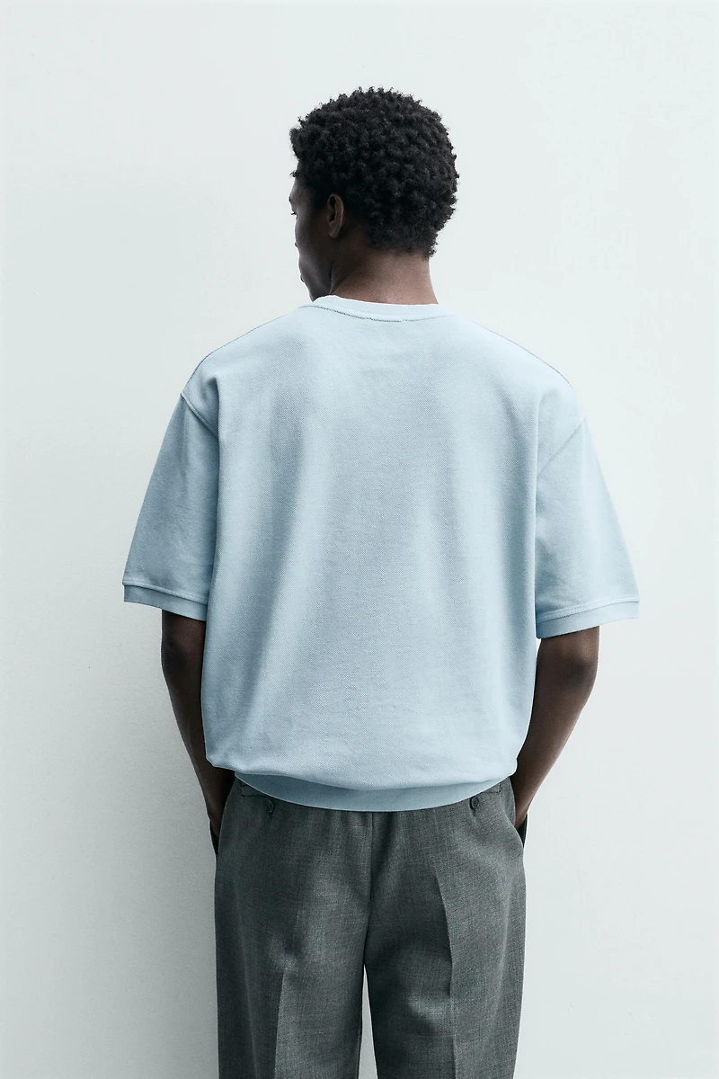 REGULAR FIT PIQUÉ TEXTURED SWEATSHIRT